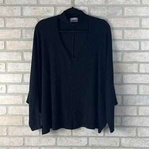 Urban Outfitters Ribbed Cut Out Top- Size M